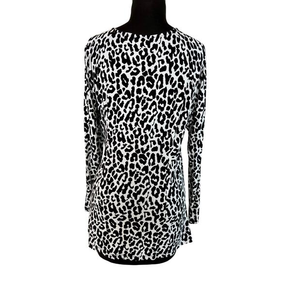 Cache Black White Animal Print Faux Wrap Cold Shoulder Asymmetrical Top Sz L - Picture 6 of 6